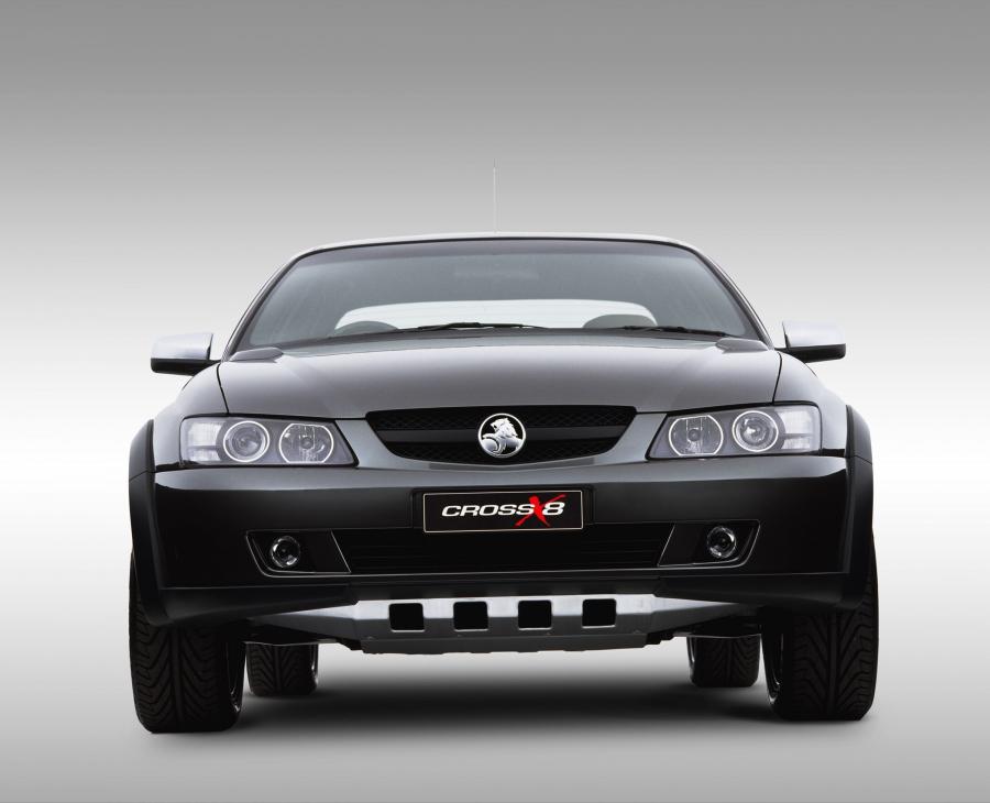 Holden Cross 8 Concept 2002 года  (фото 12 из 14)